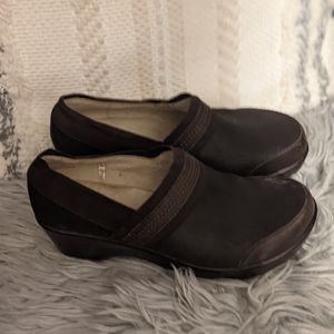 Jambu clog shoes